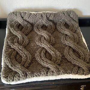Pottery Barn Cable Knit Pillow Cover